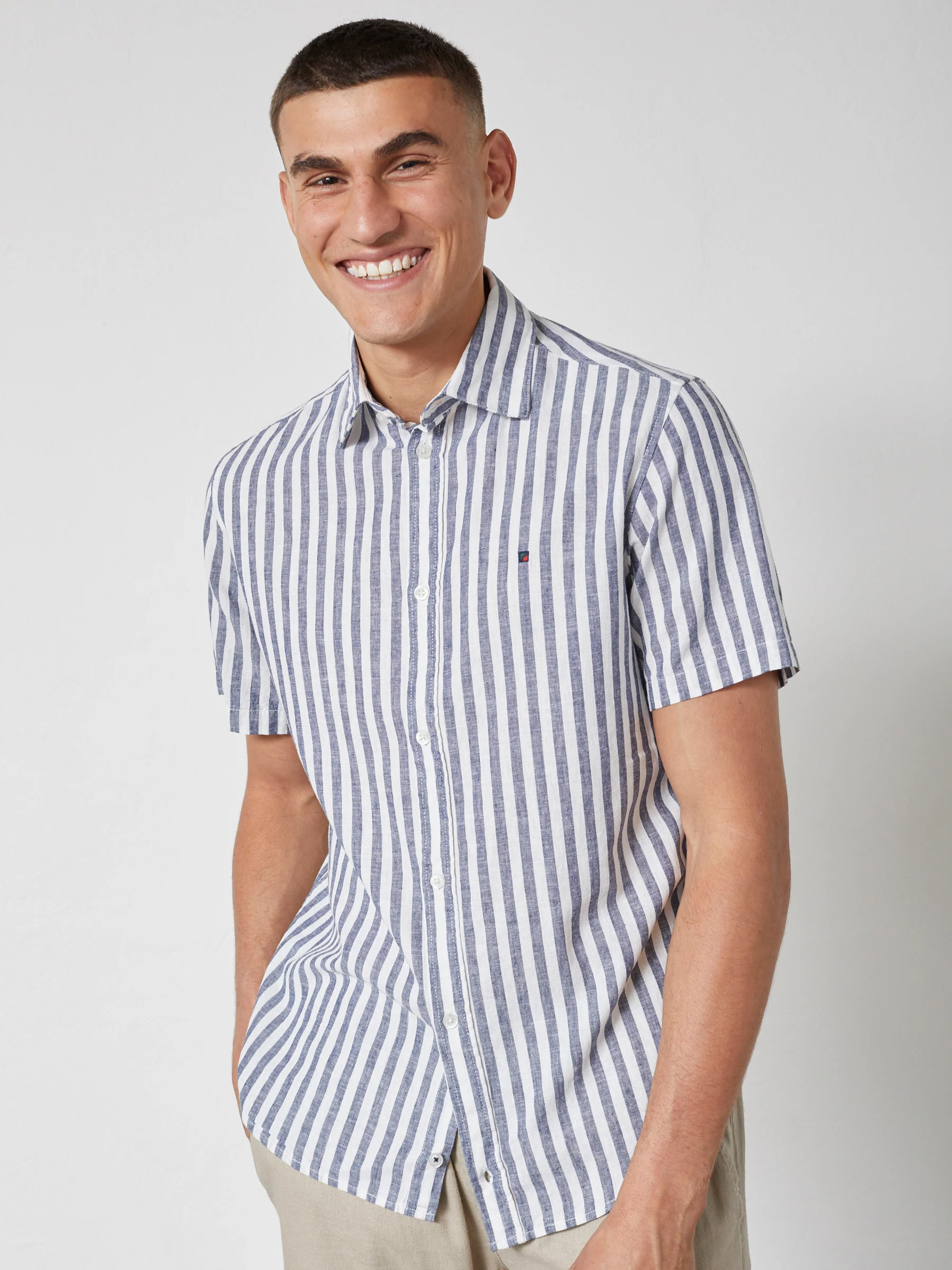 ASGER LINEN SHIRT SS - Navy Stripe