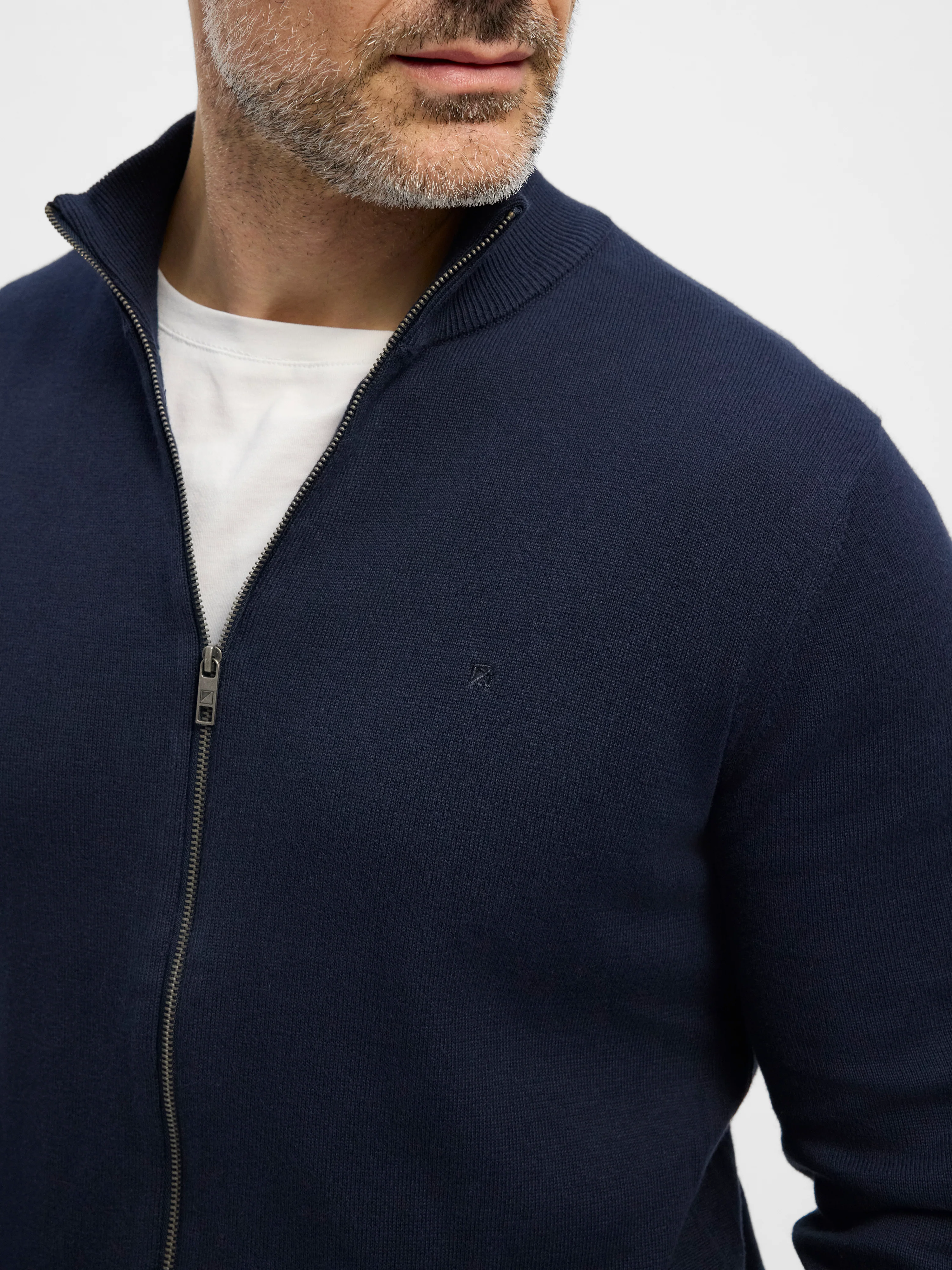 Juliani - Navy - Image 5