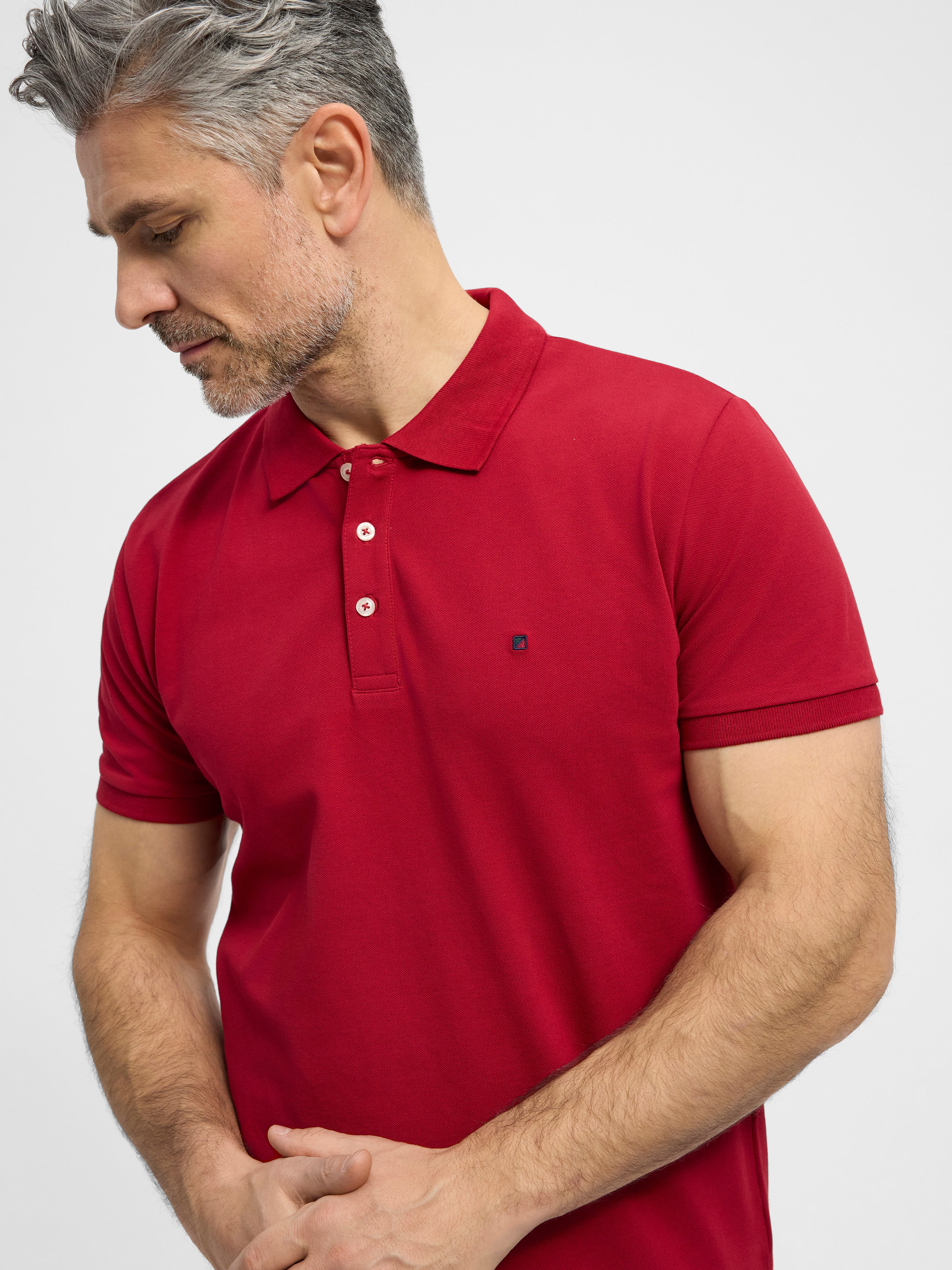 Carl - Red - Image 6