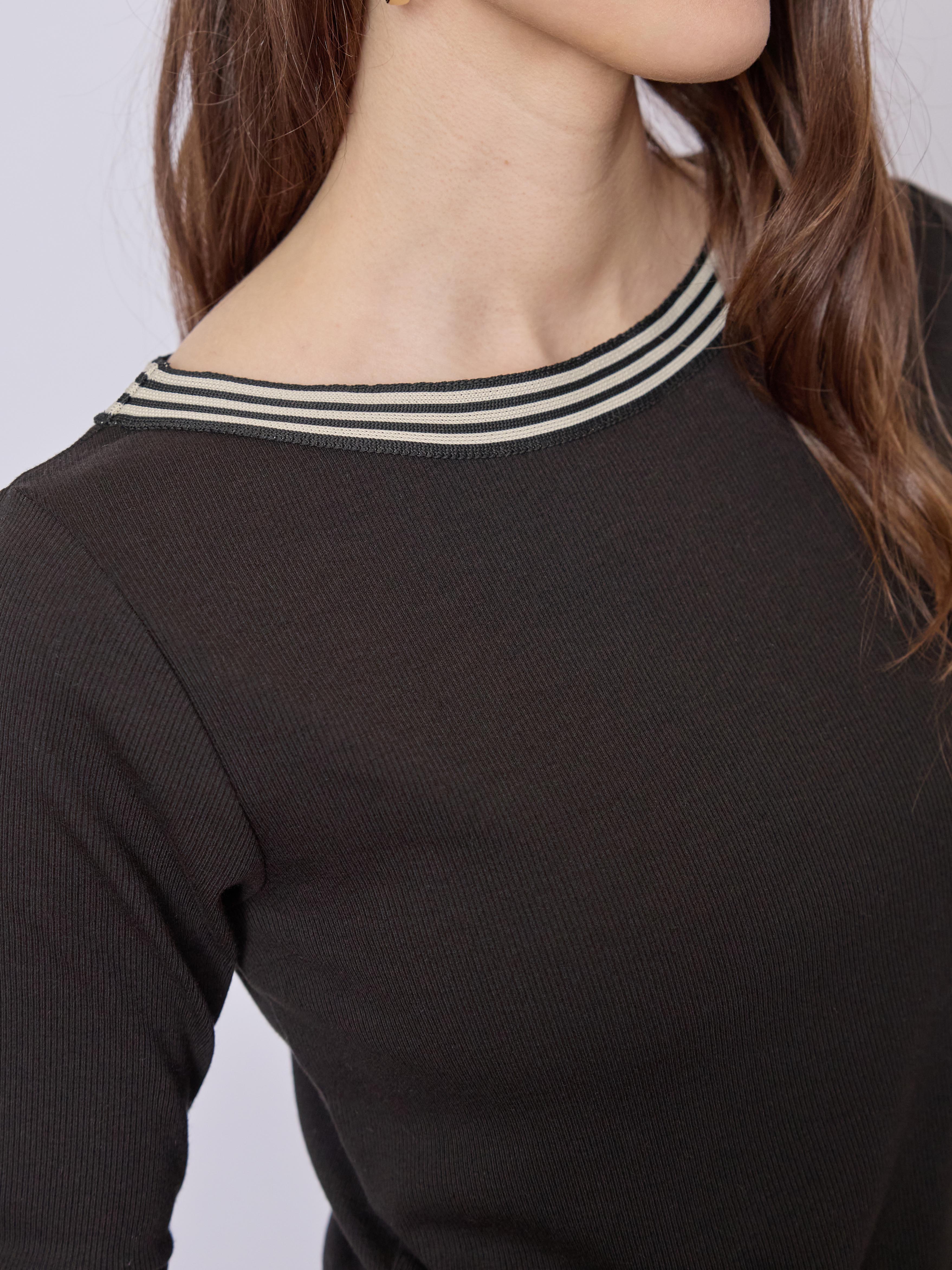 Snee T-shirt - Black - Image 4